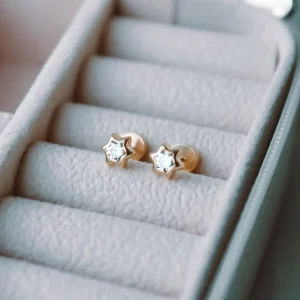 Abridores A Presion Oro 18k Estrella Hexagonal Zafiro de 4,5mm